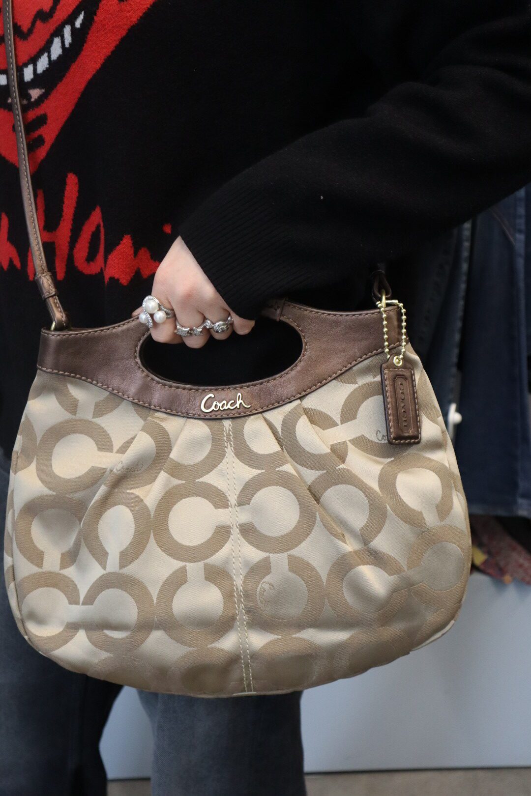 VINTAGE CoACH side HANDBAG Tola Vintage
