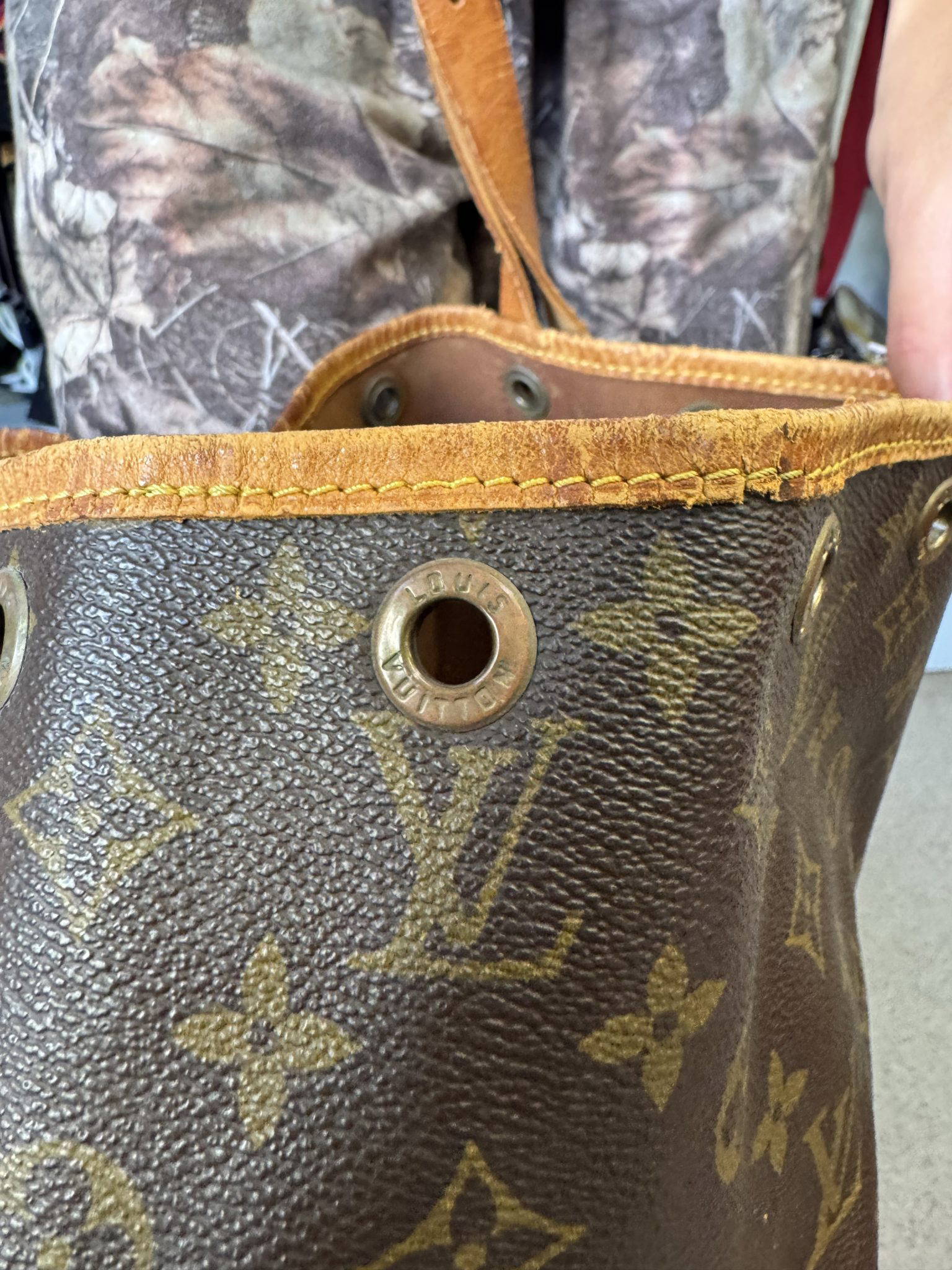 Louis Vuitton LV Monogram Canvas Noé Bag - March 1988 - Image 4