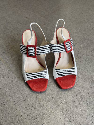 CUTE RED AND WHITE LEATHER HEELS -mADE IN SPAIN(uk4)