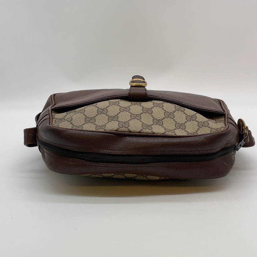 Gucci Accessory Collection GG Supreme Monogram Camera Bag-1980’S - Image 9
